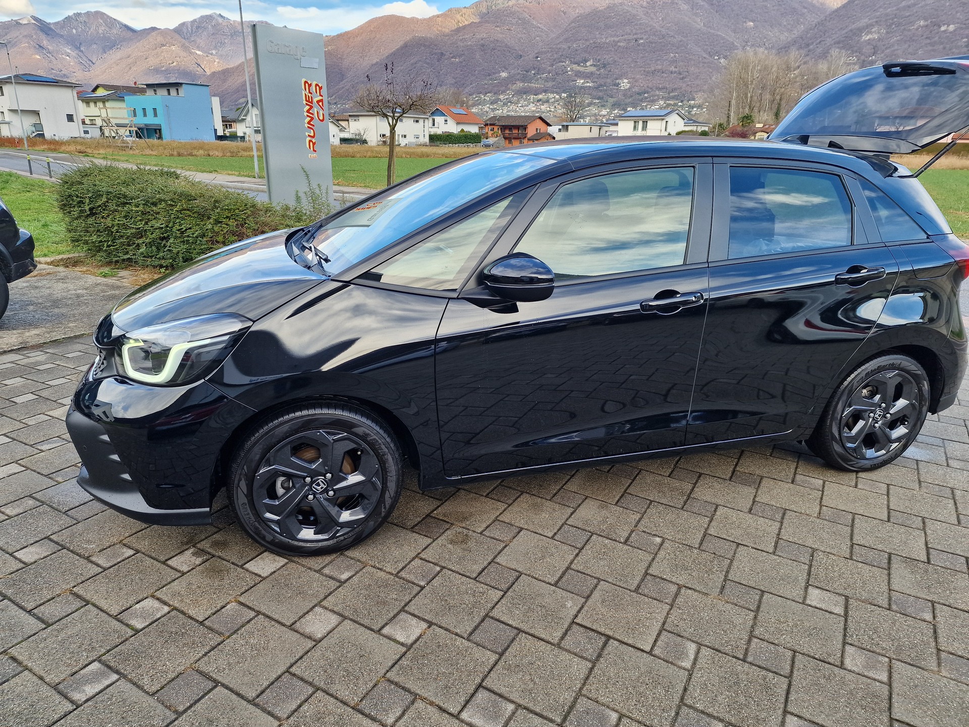 HONDA Jazz 1.5i-MMD Advance E-CVT-image-2