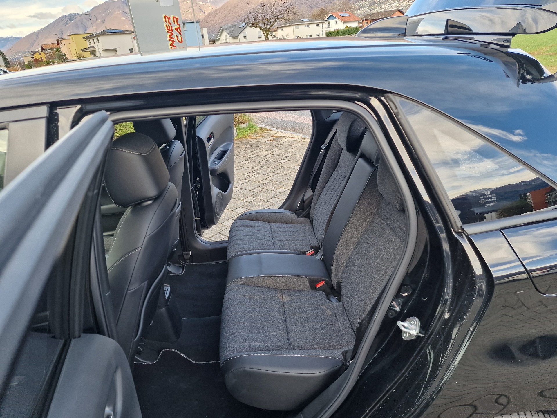 HONDA Jazz 1.5i-MMD Advance E-CVT-image-10