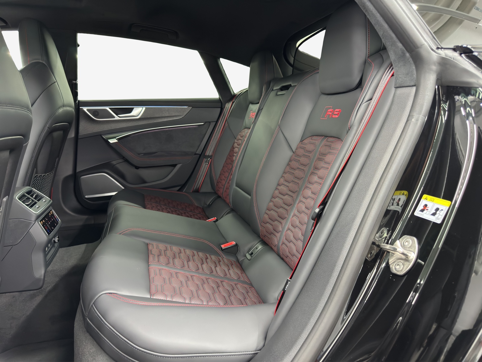 AUDI RS7 Sportback MHEV Performance-image-11