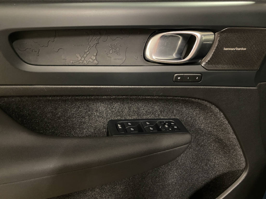 VOLVO C40 E80 Ultimate AWD-image-11