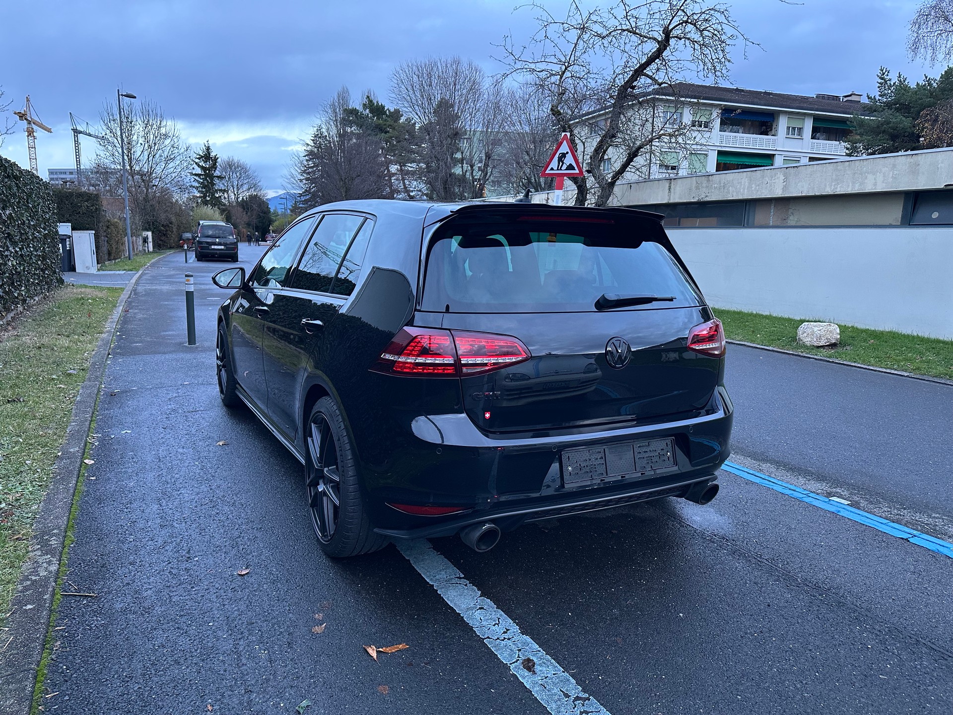 VW Golf 2.0 TSI GTI-image-2
