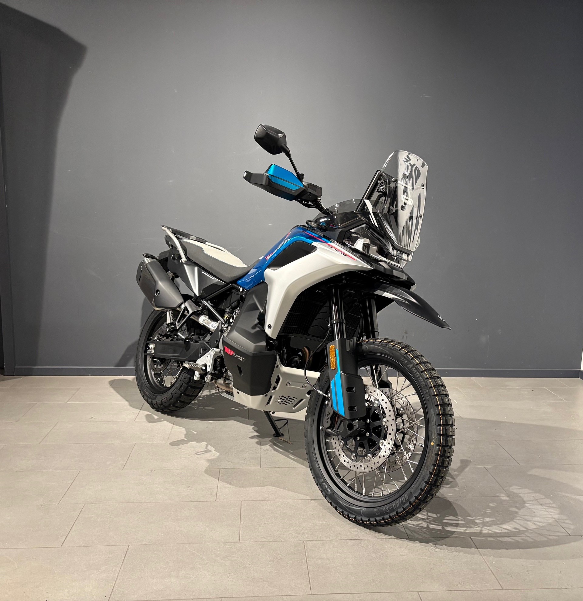 CF MOTO 800 MT-X-showroom-element-1