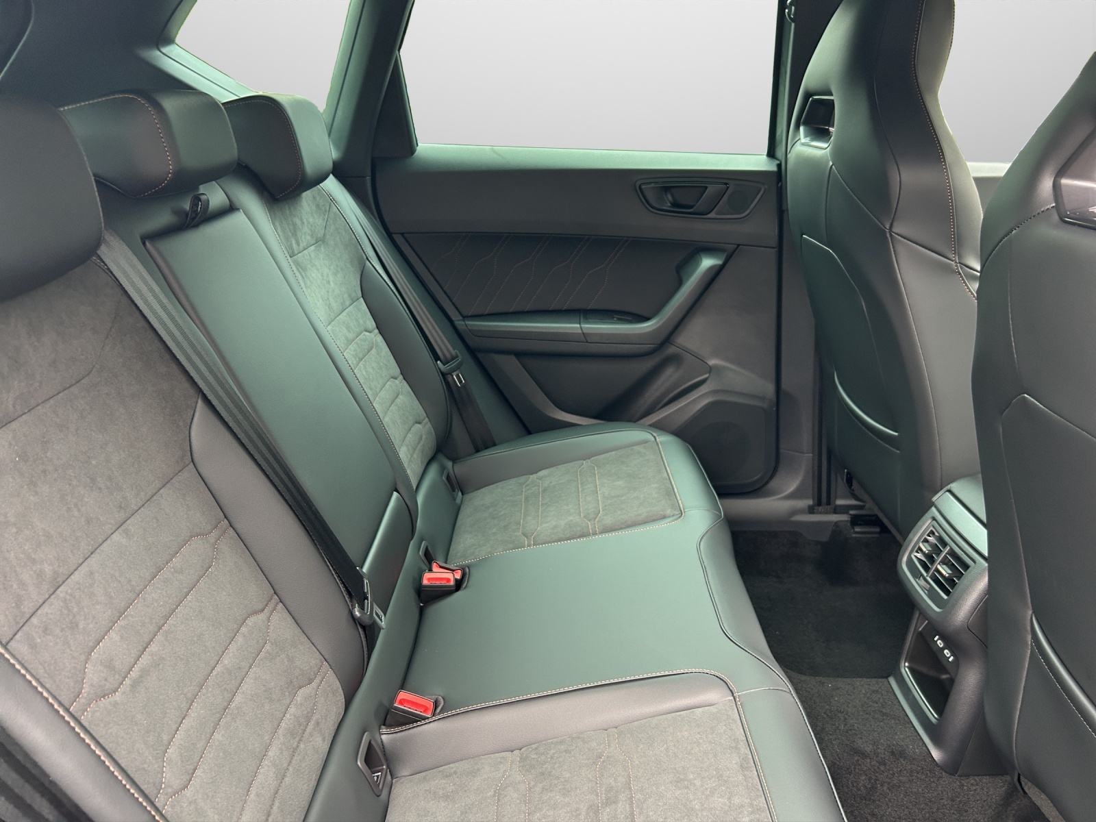 CUPRA Ateca 2.0TSI Inicio 4Drive DSG-image-9