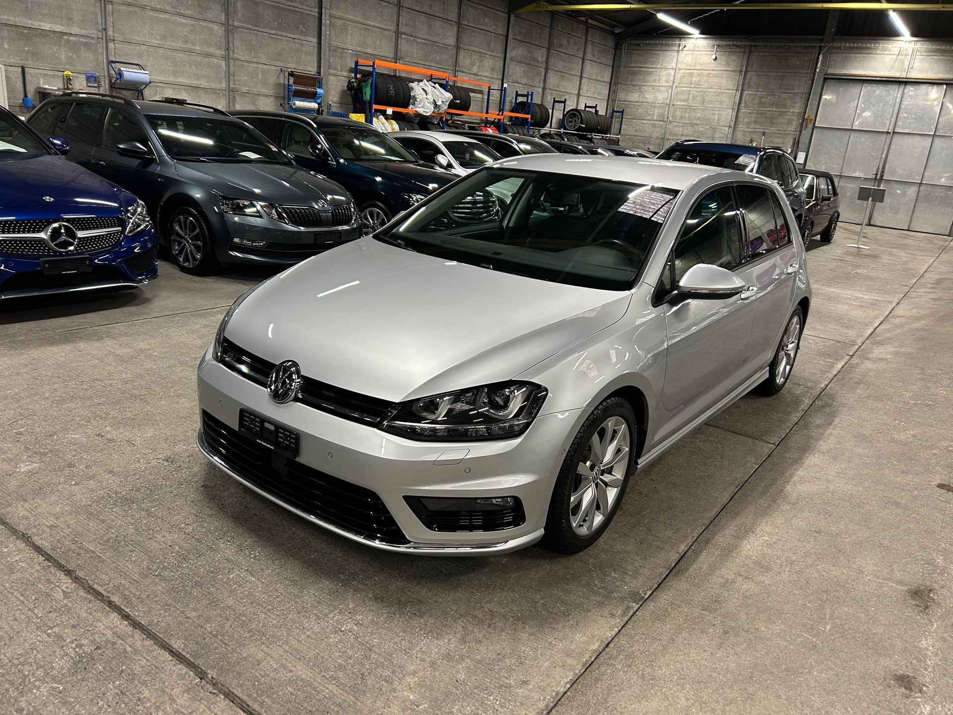 VW Golf 1.2 TSI R-LINE DSG-image-7