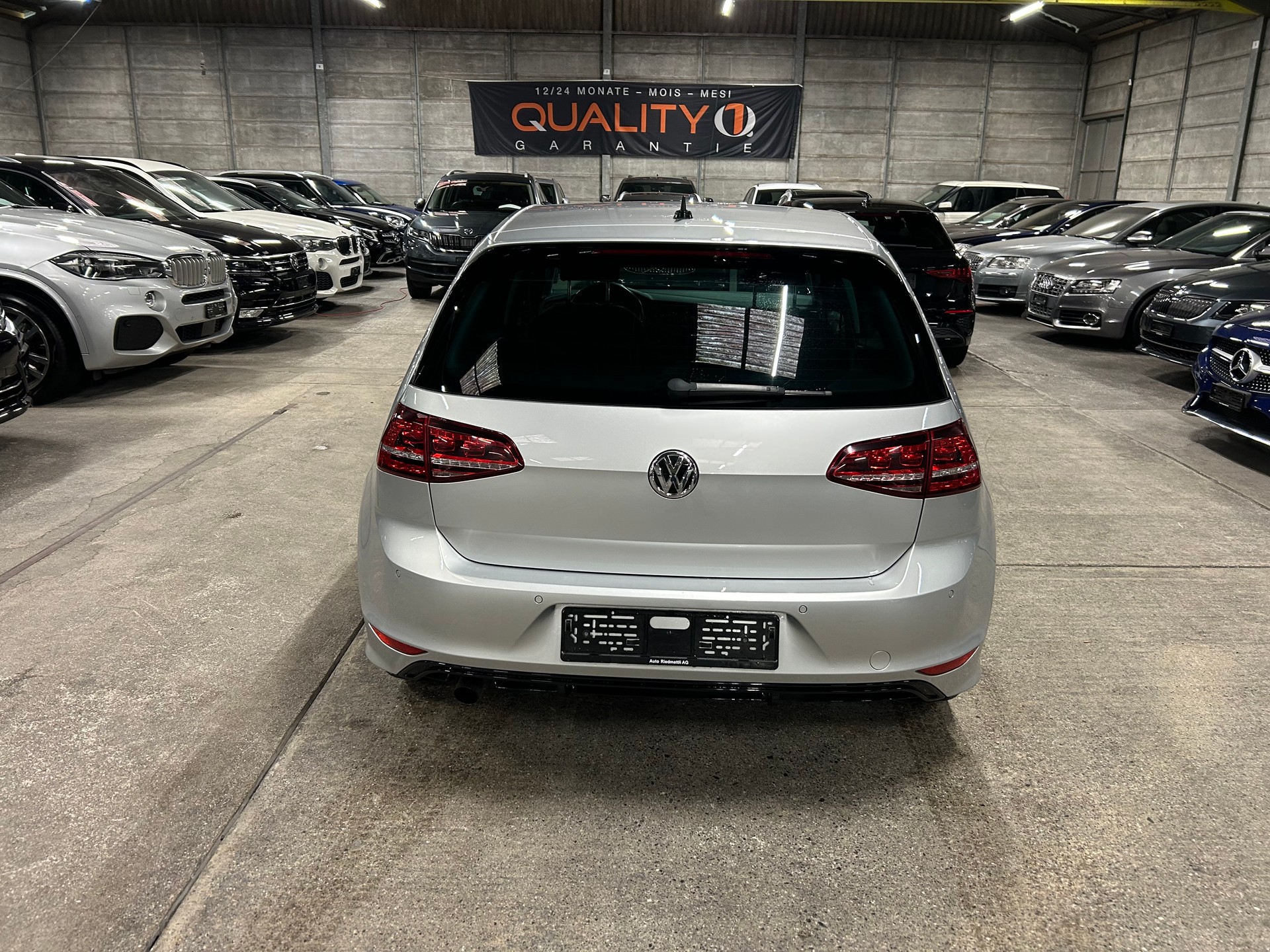 VW Golf 1.2 TSI R-LINE DSG-image-4