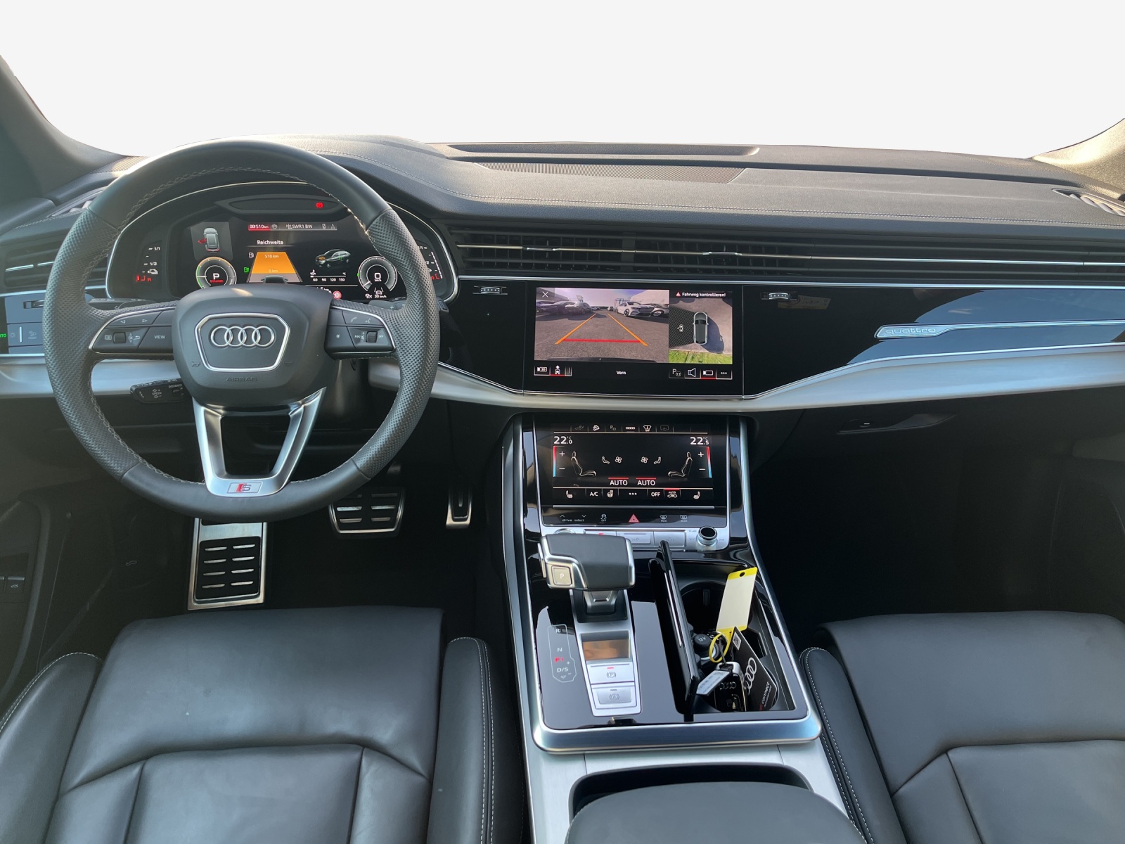 AUDI Q8 55 TFSI e quattro PHEV tiptronic-image-9