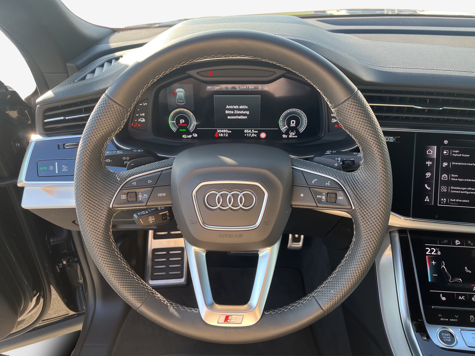 AUDI Q8 55 TFSI e quattro PHEV tiptronic-image-10