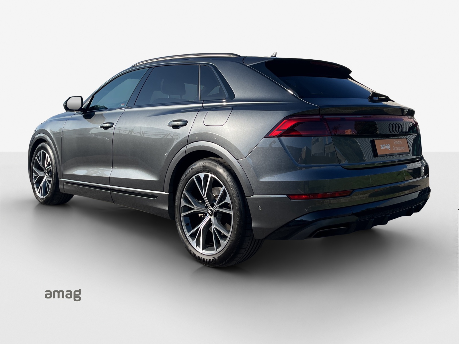 AUDI Q8 55 TFSI e quattro PHEV tiptronic-image-2