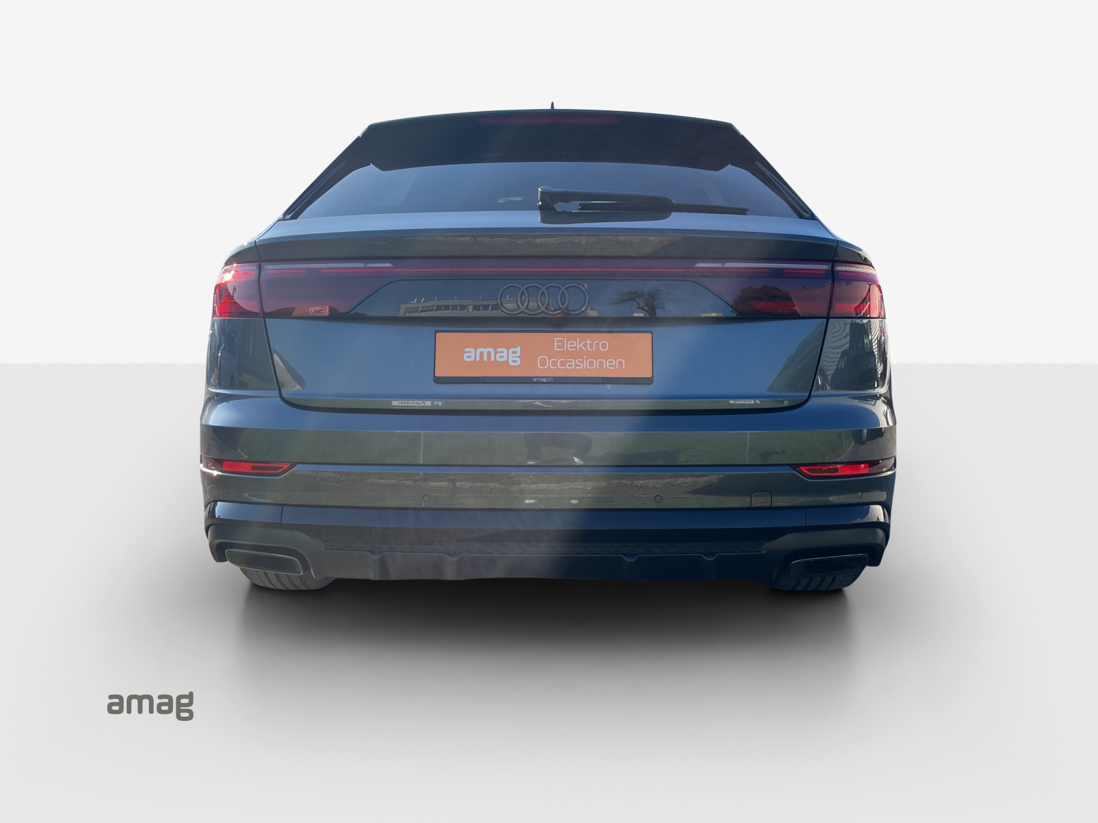 AUDI Q8 55 TFSI e quattro PHEV tiptronic-image-4