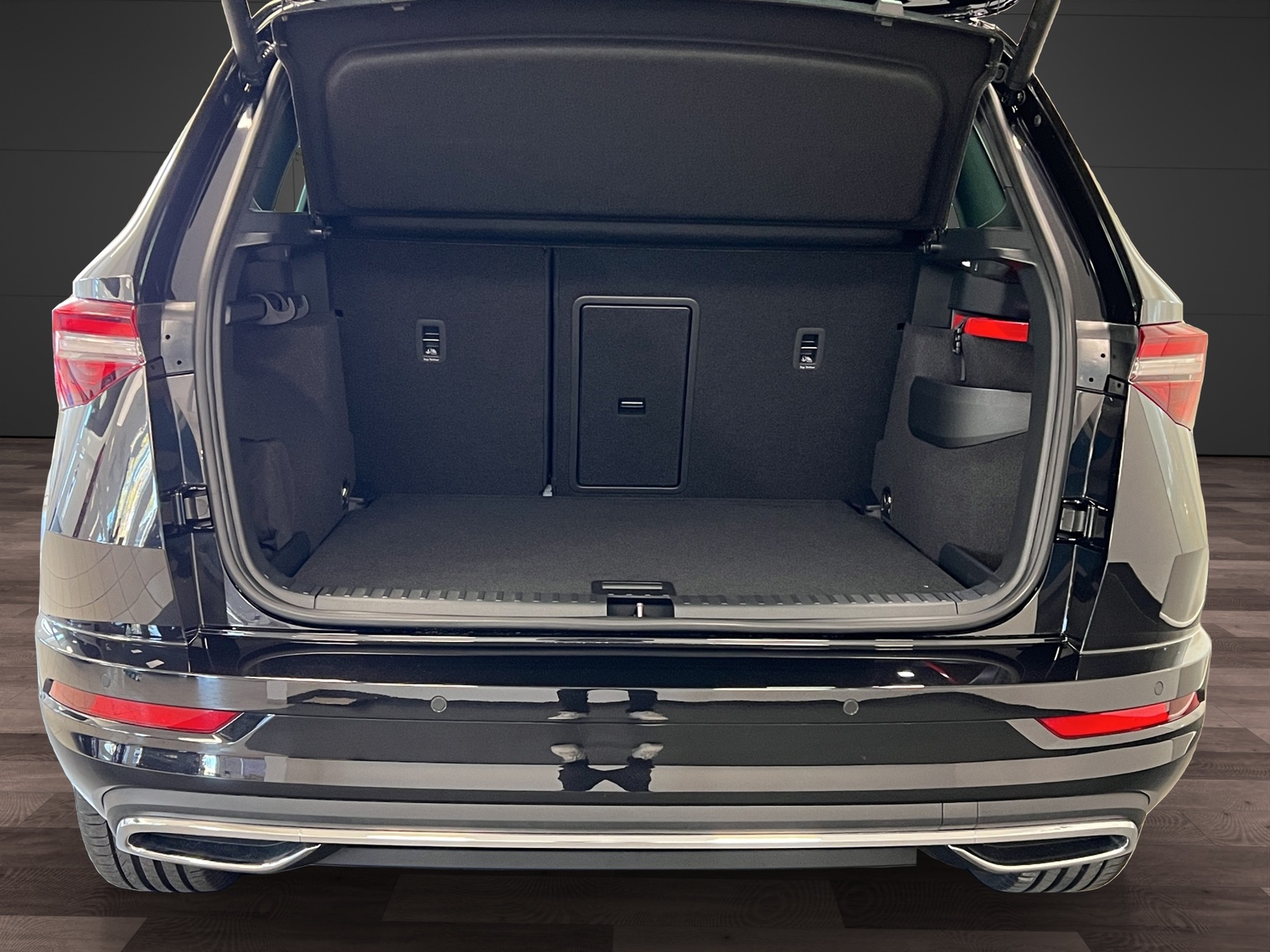 SKODA Karoq 2.0 TSI Dynamic Limited Edition 4x4 DSG-image-12
