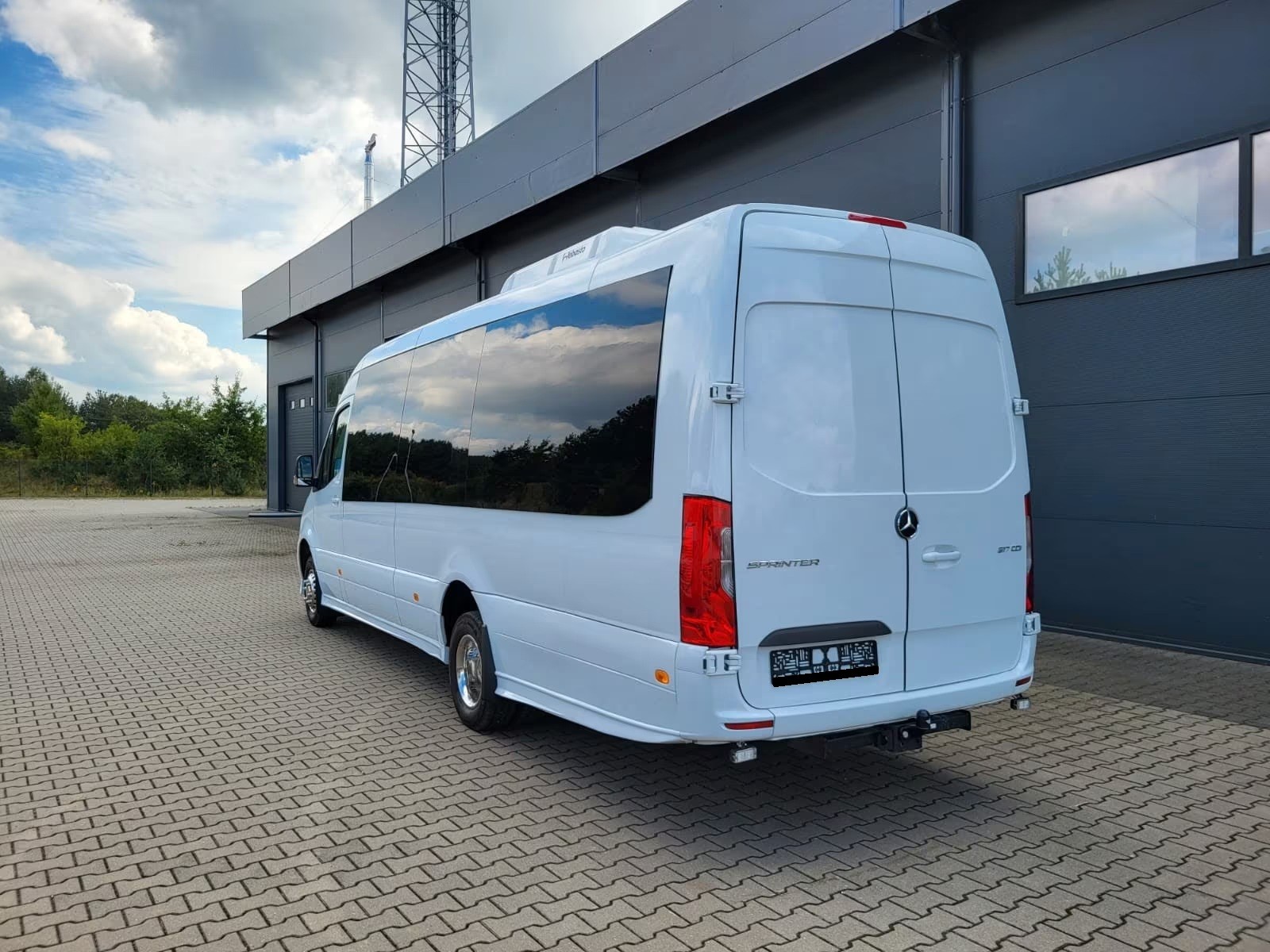 MERCEDES-BENZ Sprinter 517 CDI Extralang 9G-TRONIC 24 Sitzer-image-6