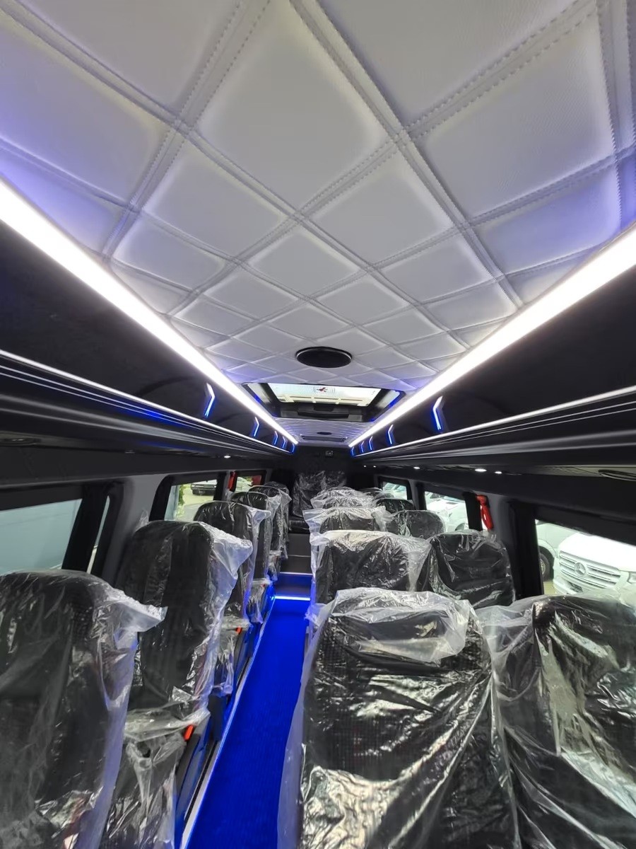 MERCEDES-BENZ Sprinter 517 CDI Extralang 9G-TRONIC 24 Sitzer-image-11