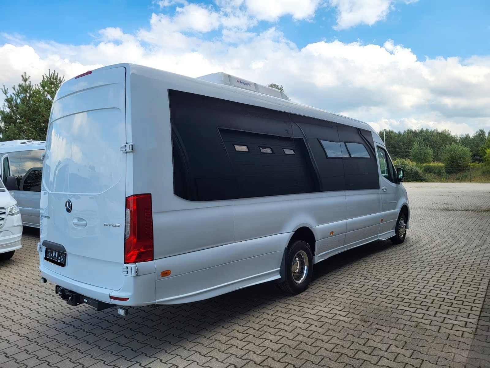 MERCEDES-BENZ Sprinter 517 CDI Extralang 9G-TRONIC 24 Sitzer-image-3