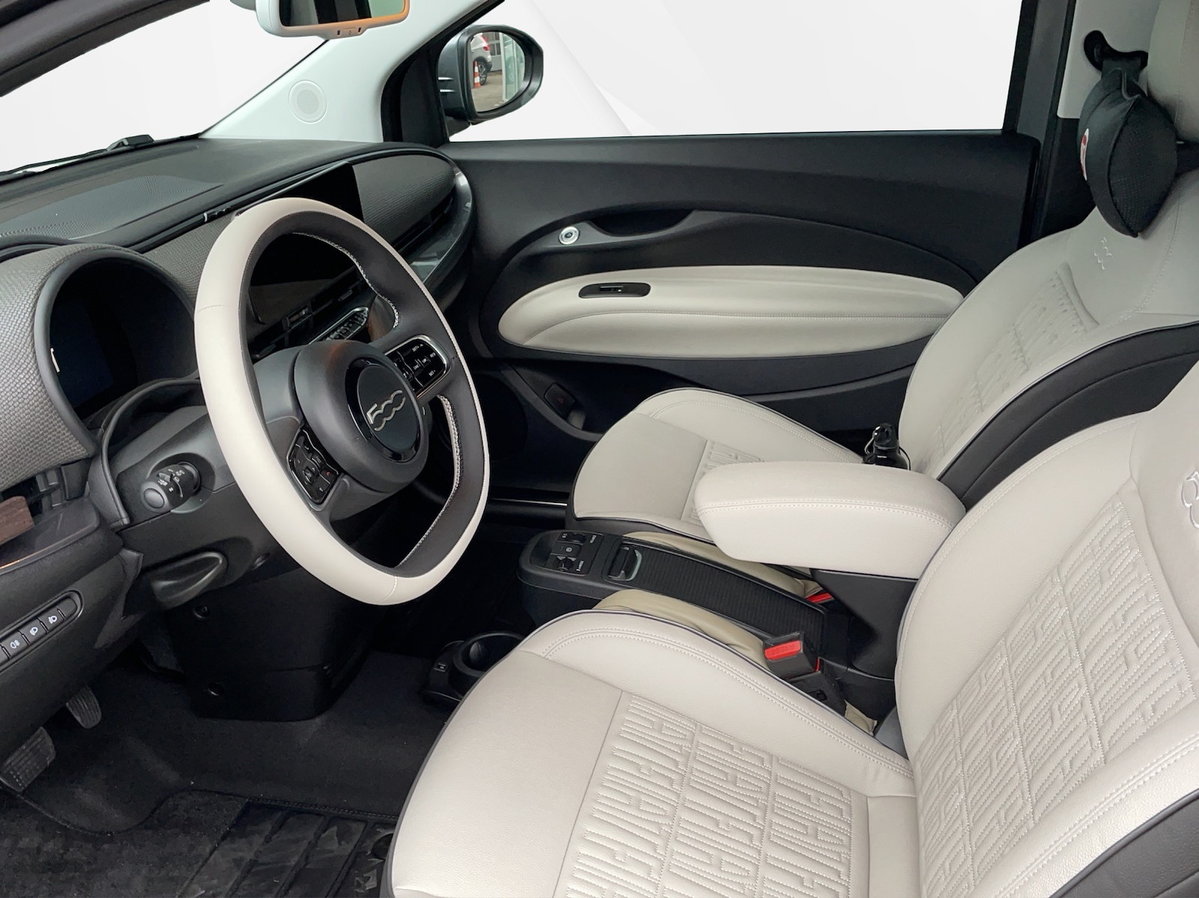 FIAT 500 Cabrio La Prima-image-4