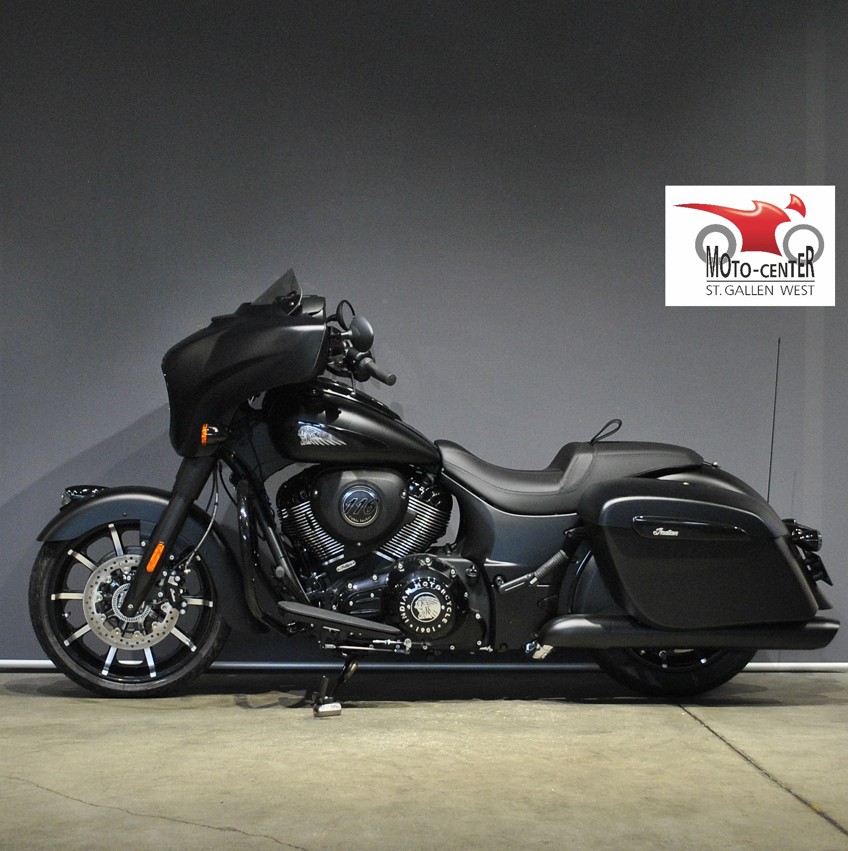 INDIAN Chieftain Dark Horse-showroom-element-2