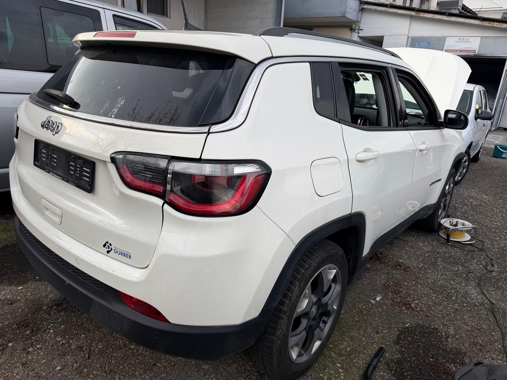 JEEP Compass 2.0CRD Limited AWD 9ATX-image-3