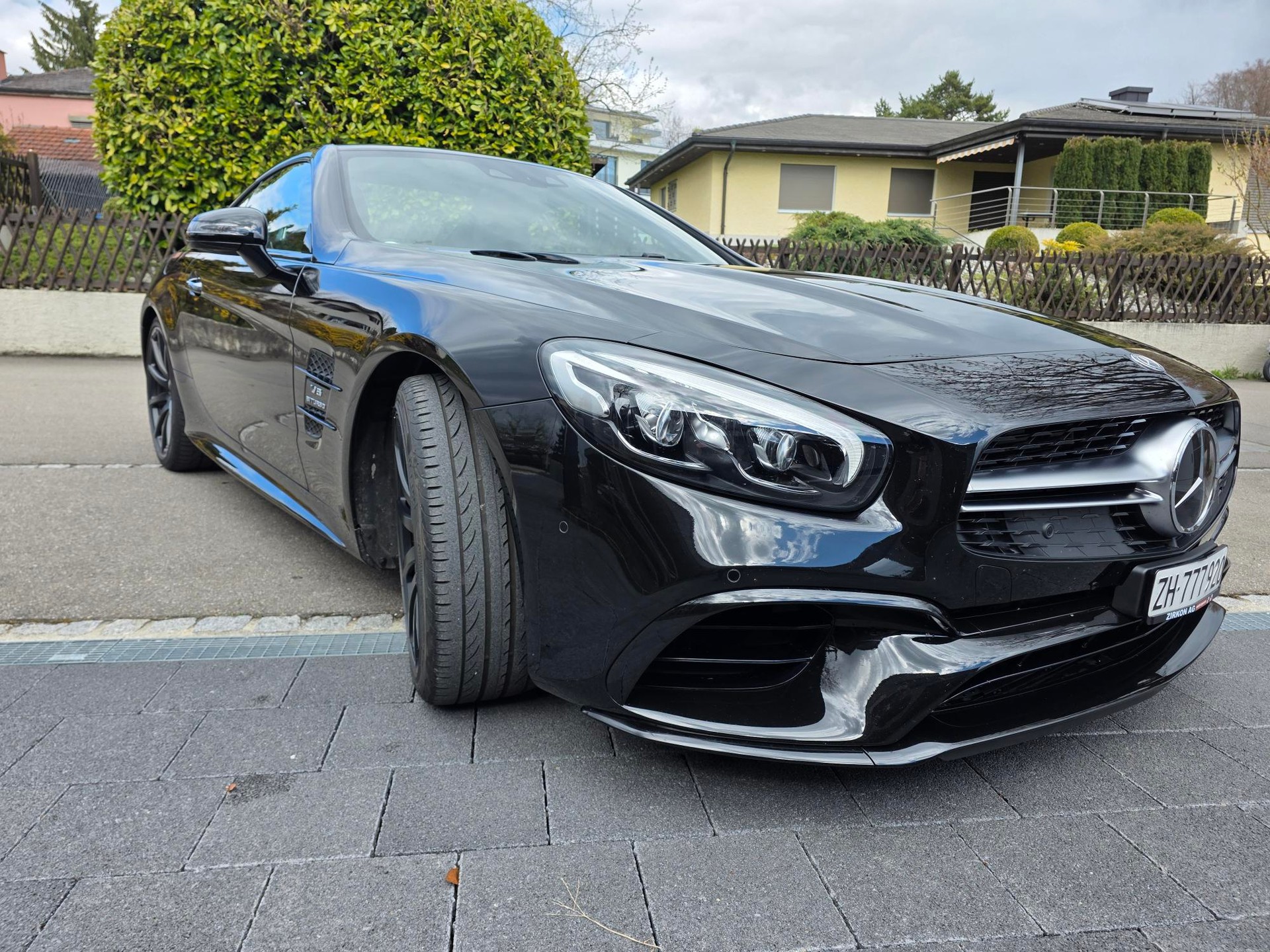 MERCEDES-BENZ SL 63 AMG Speedshift (Cabriolet)