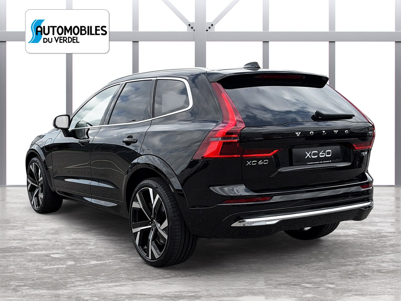 VOLVO XC60 2.0 T8 TE Ultra Bright eAWD-image-2