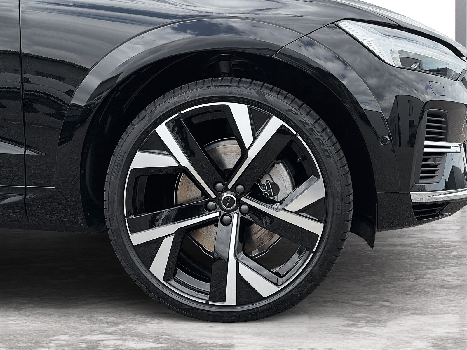 VOLVO XC60 2.0 T8 TE Ultra Bright eAWD-image-6
