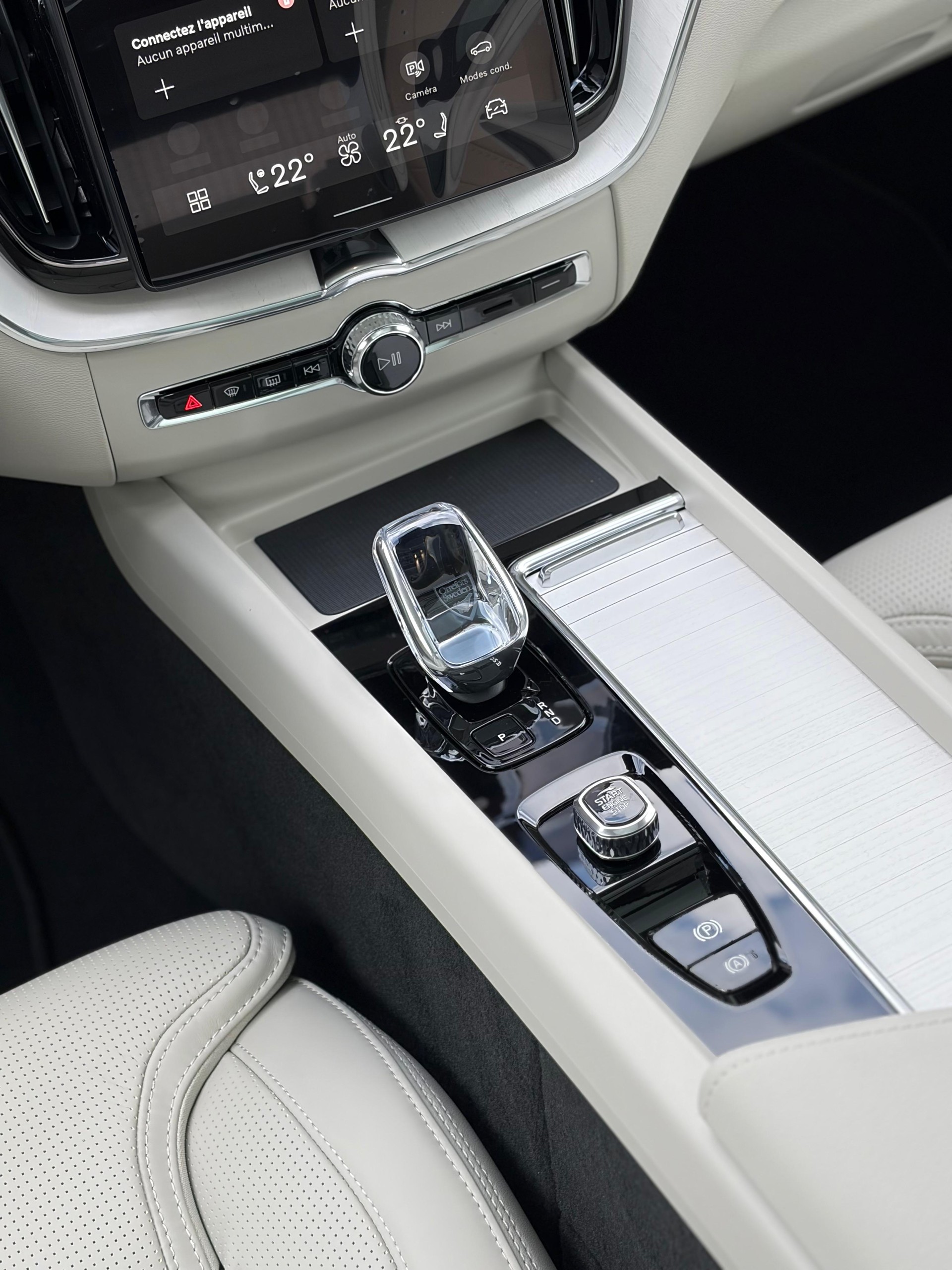 VOLVO XC60 2.0 T8 TE Ultra Bright eAWD-image-13