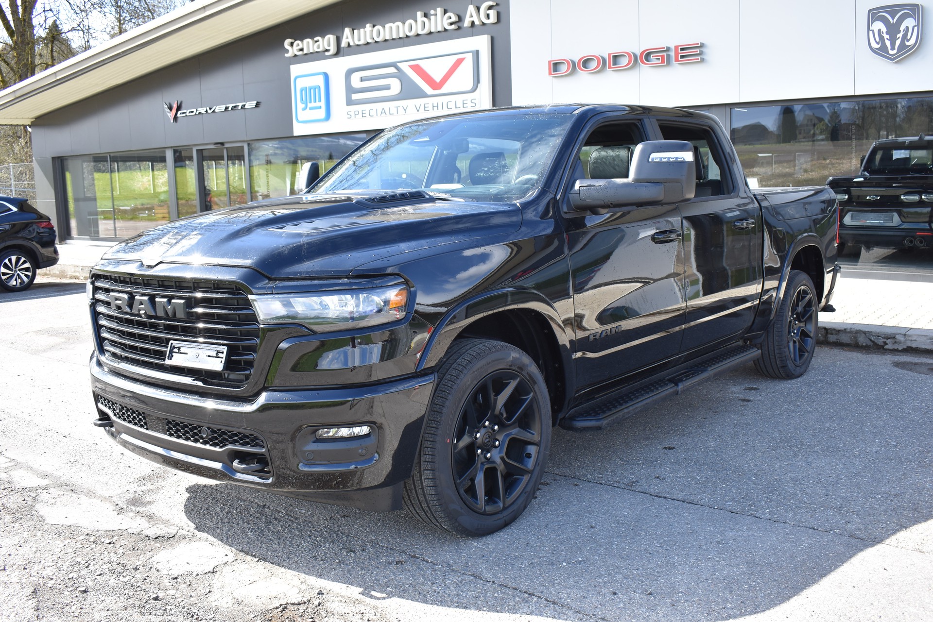 DODGE RAM 1500 CrewCab Laramie Night 3.0 Hurricane-image-2