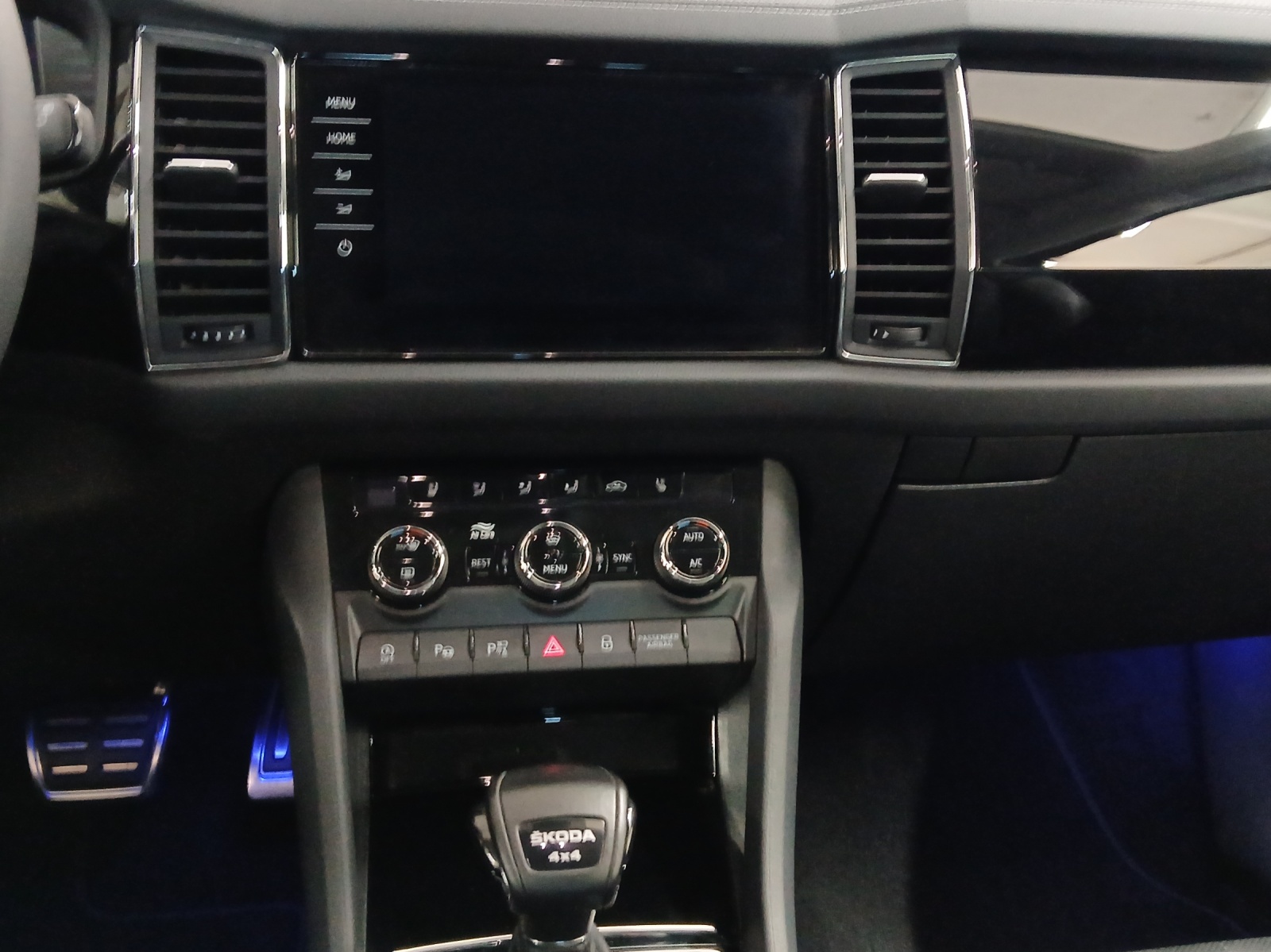SKODA Kodiaq 2.0 TSI 4x4 L&K-image-10