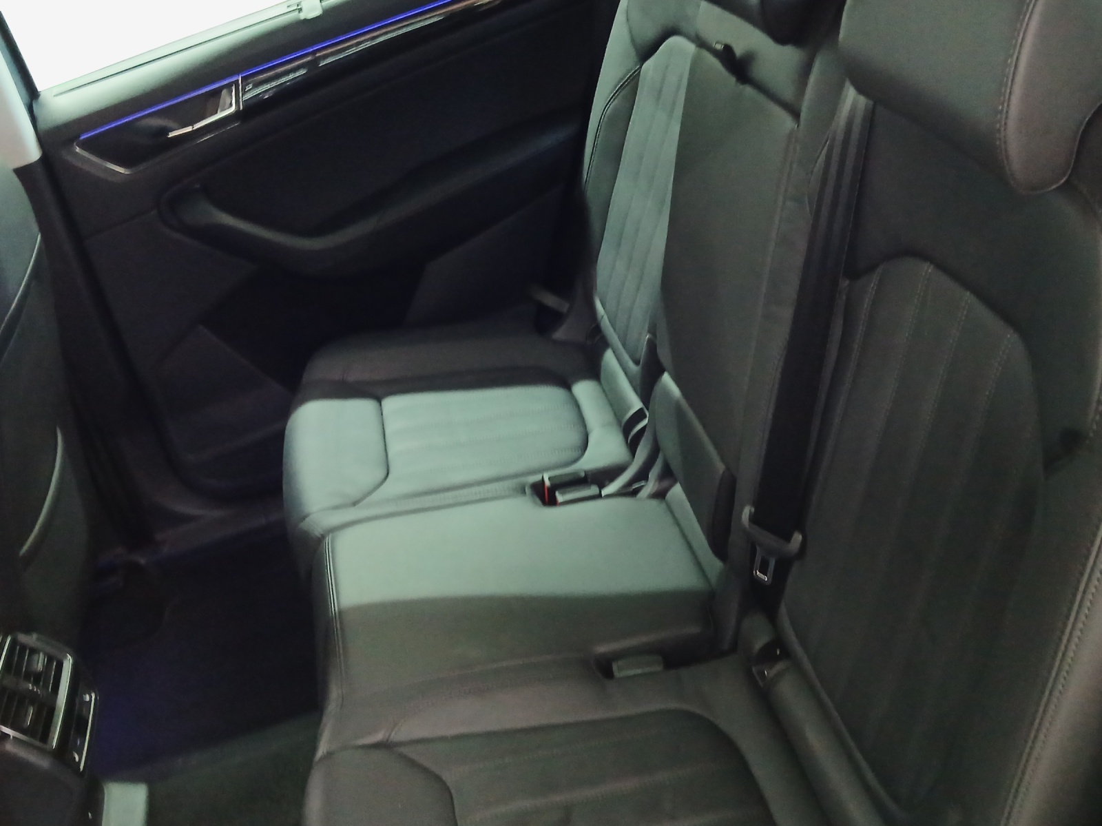 SKODA Kodiaq 2.0 TSI 4x4 L&K-image-11
