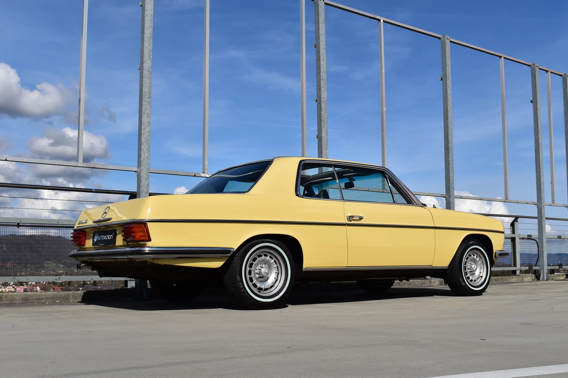 MERCEDES-BENZ 280 CE AUTOMATIK l 188 PS-image-11
