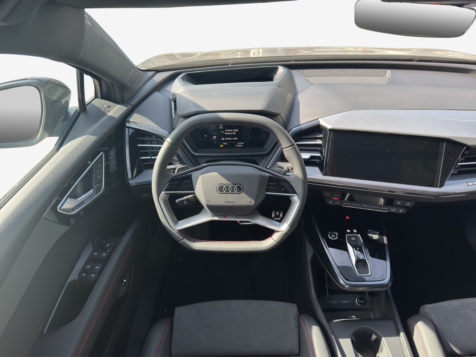 AUDI Q4 e-tron 45 Edition Swiss Ski quattro-image-10