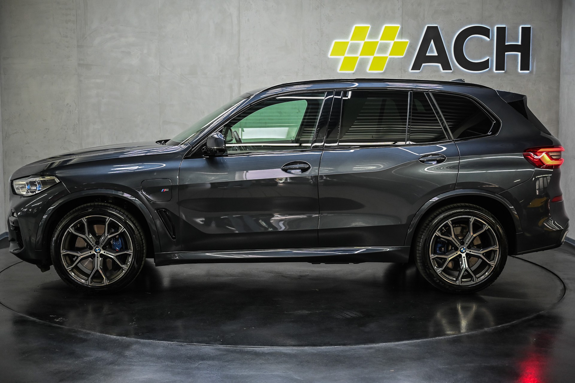 BMW X5 45e xDrive SAG M Paket-image-4