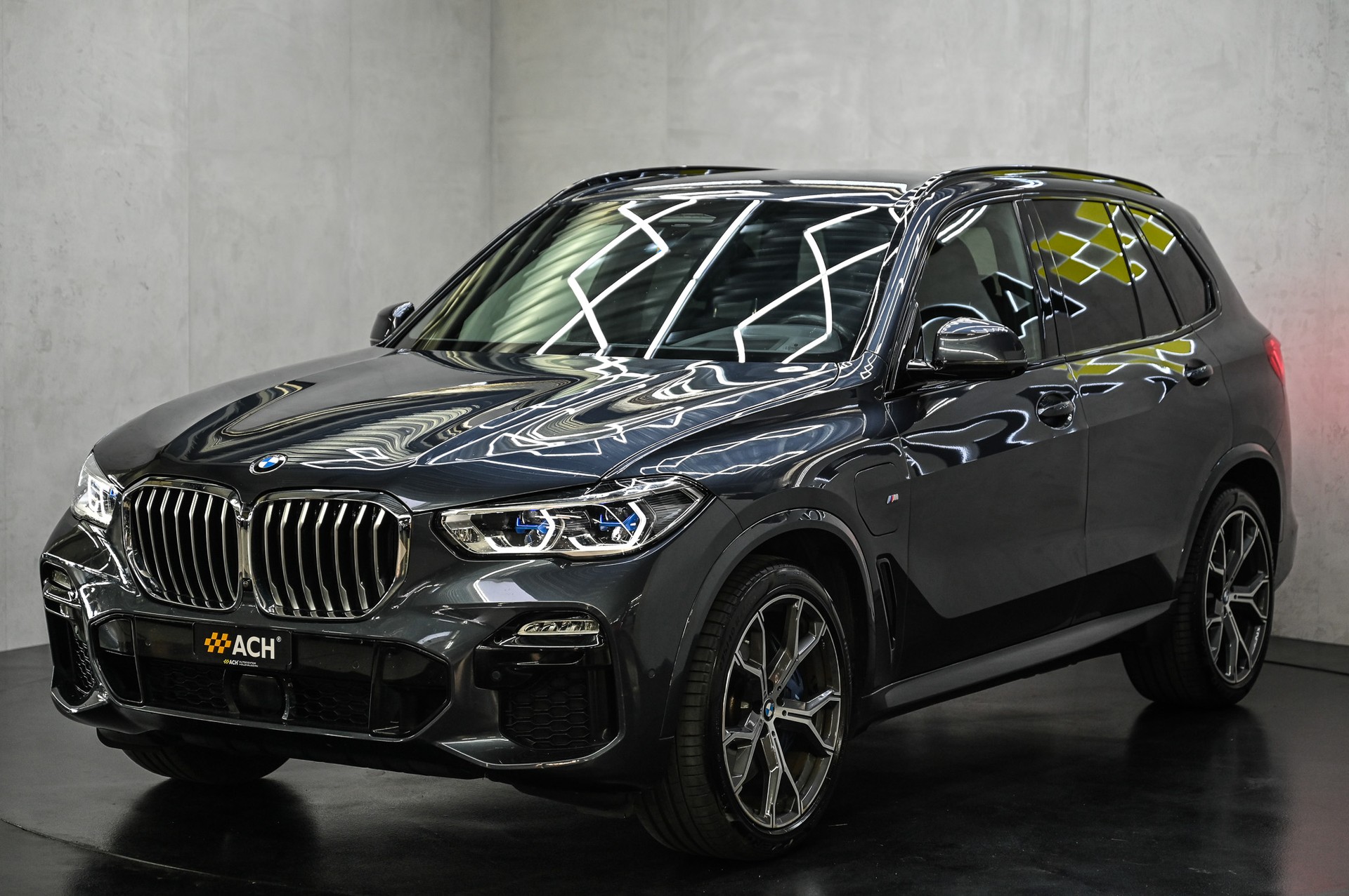 BMW X5 45e xDrive SAG M Paket-image-2