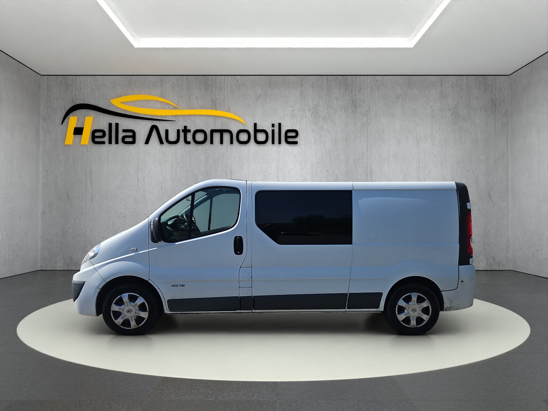 RENAULT Trafic 2.0 dCi 115 L2H1-image-5