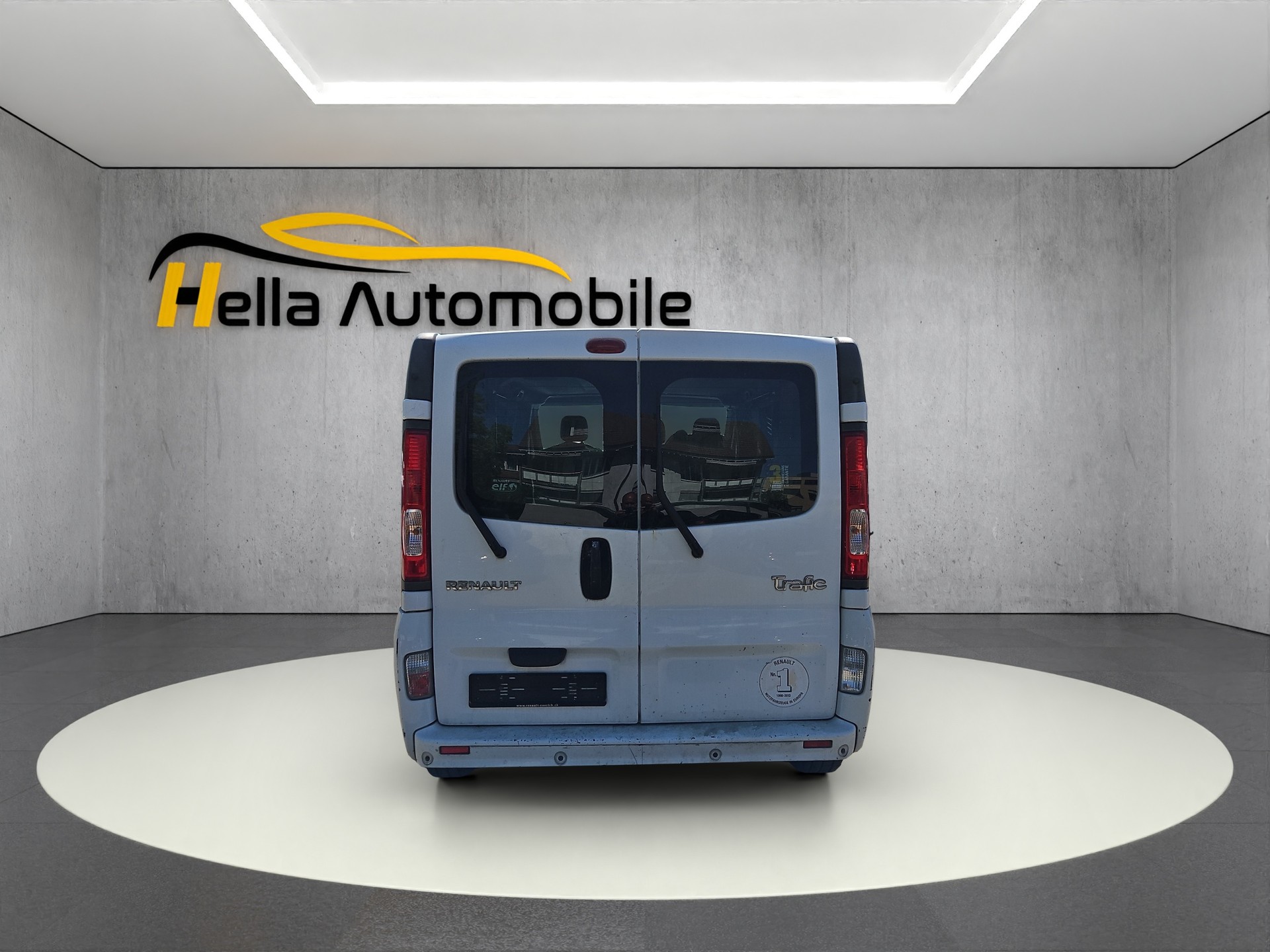 RENAULT Trafic 2.0 dCi 115 L2H1-image-3