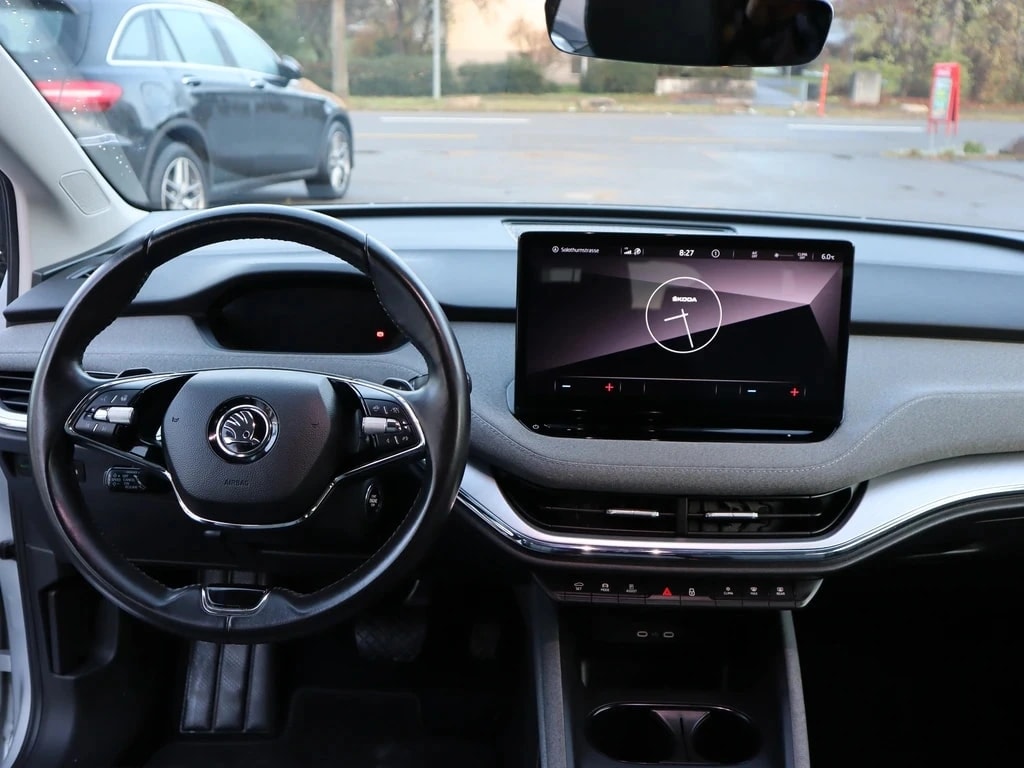SKODA Enyaq iV 80 ** 204 PS ** Gr-Navi ** RF-Kamera ** Abstandsregelsysteme ** Neues Modell **-image-9