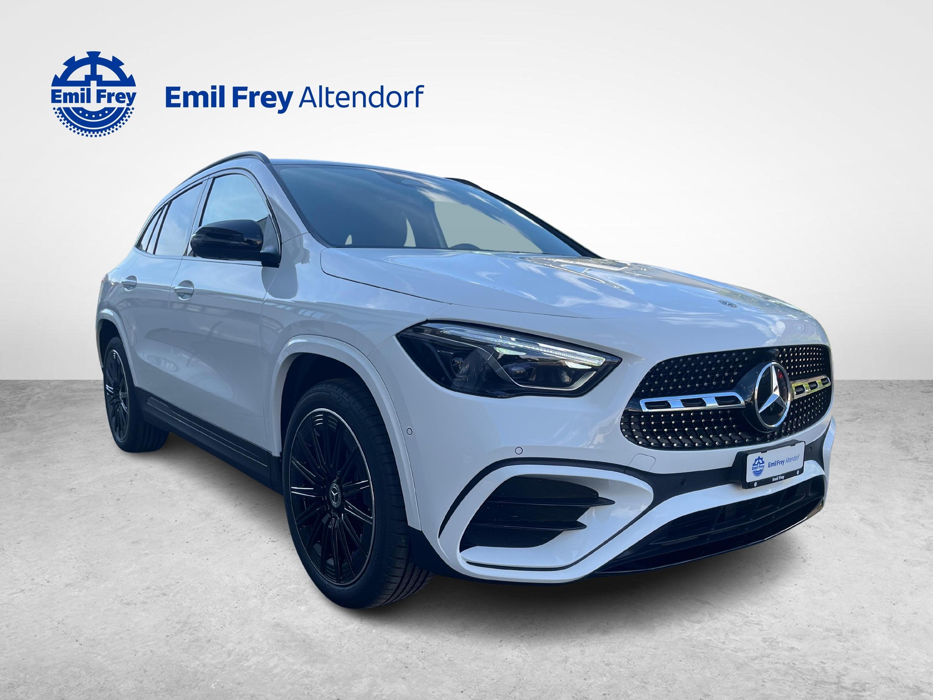 MERCEDES-BENZ GLA 250 e EQ Star AMG Line-image-6