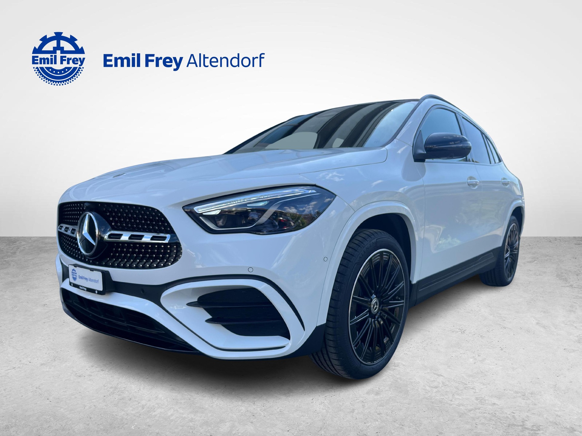 MERCEDES-BENZ GLA 250 e EQ Star AMG Line-image-13