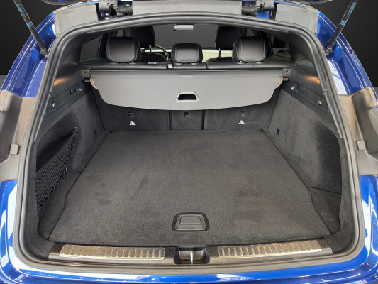MERCEDES-BENZ EQC 400 AMG Line 4Matic-image-12