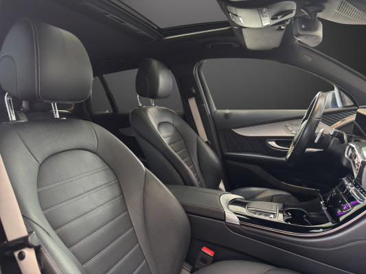 MERCEDES-BENZ EQC 400 AMG Line 4Matic-image-11