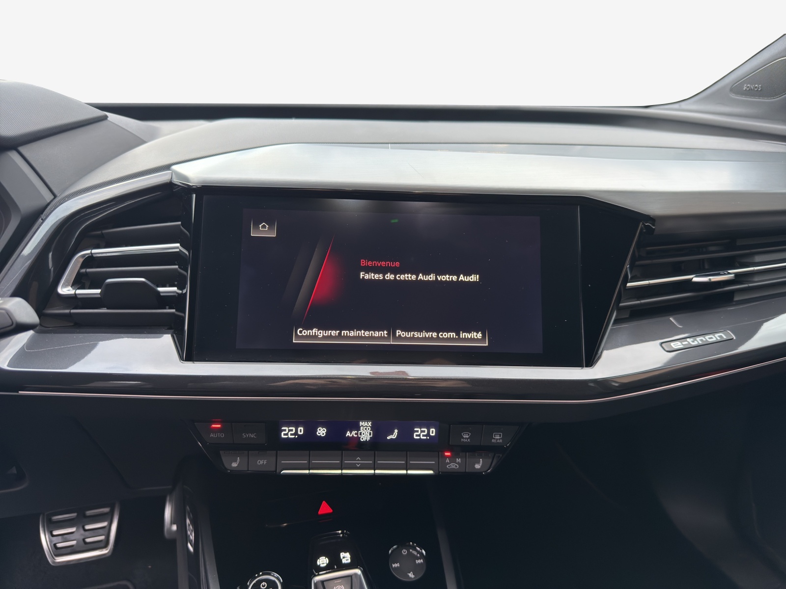 AUDI Q4 e-tron 50 quattro-image-11