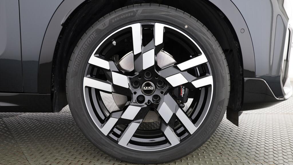 MINI Countryman S ALL4-image-9