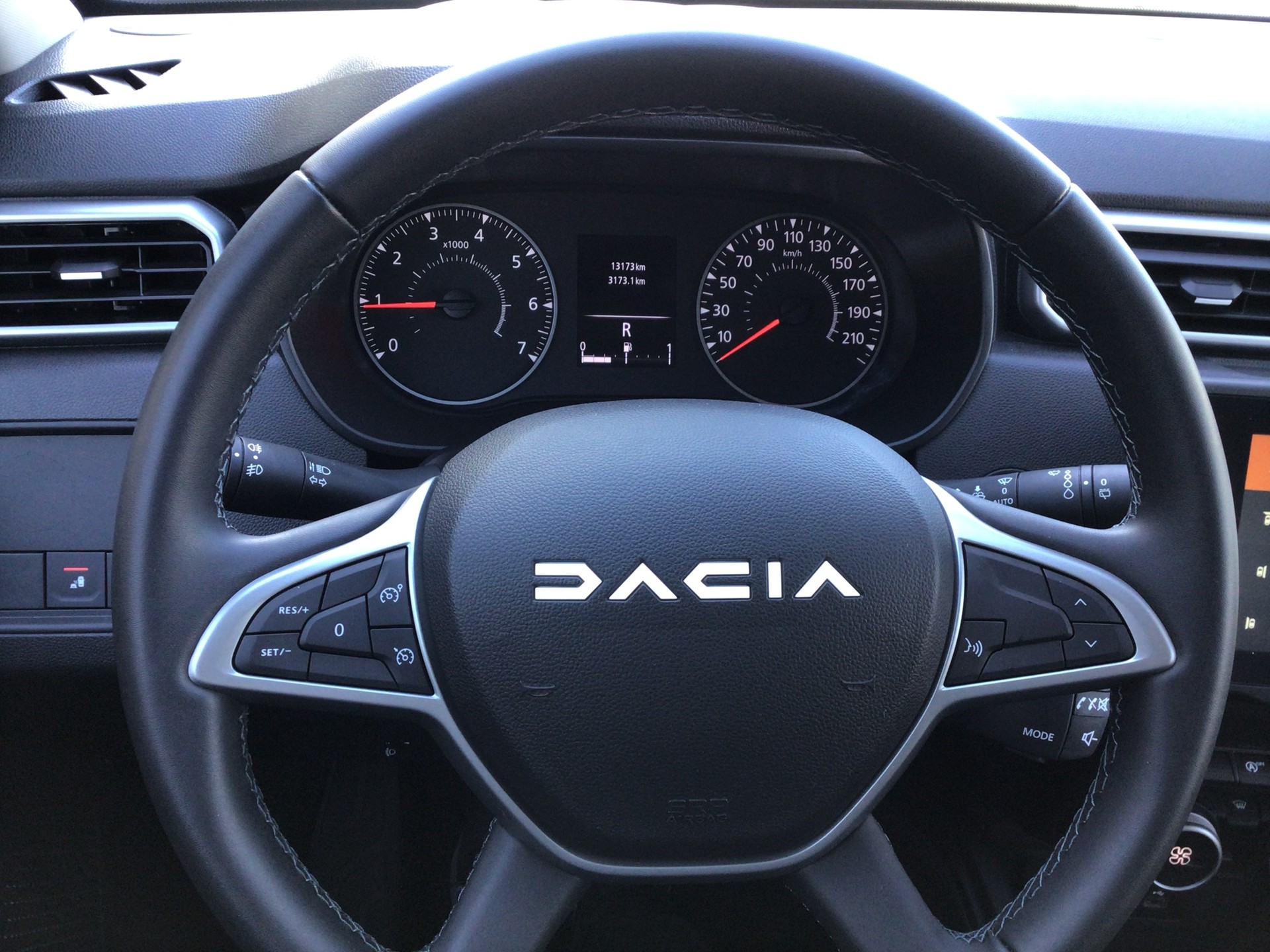 DACIA Duster TCe 150 Prestige EDC 4x2-image-8