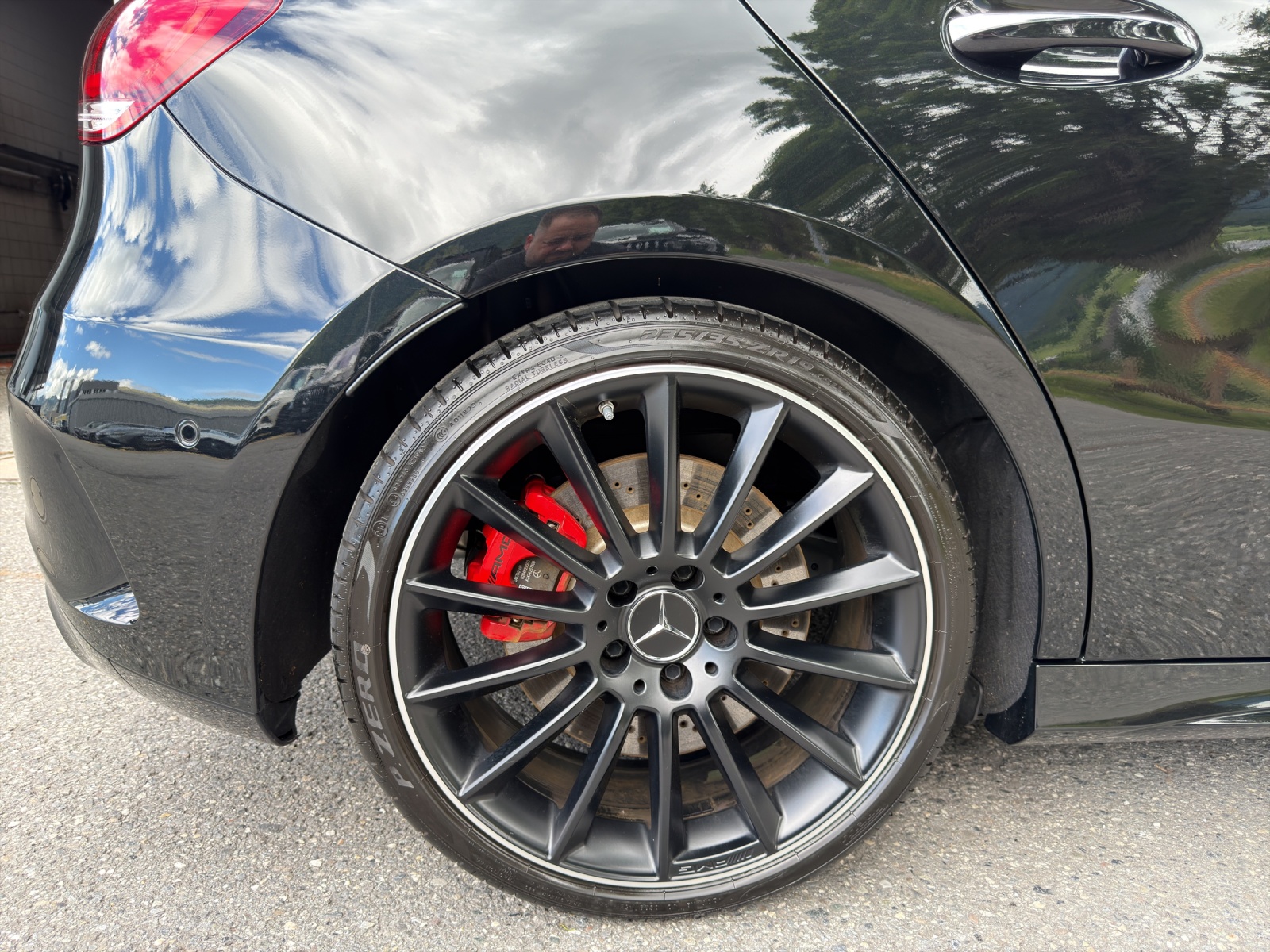 MERCEDES-BENZ A 35 AMG 4Matic-image-23