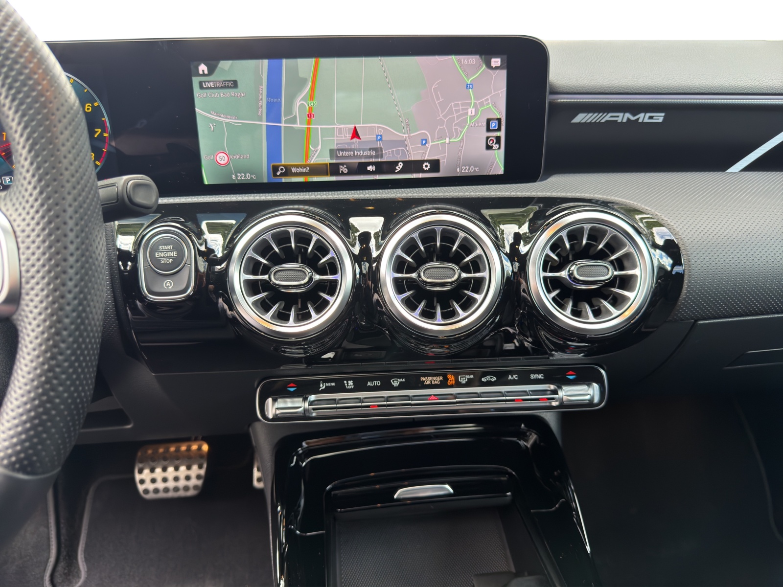 MERCEDES-BENZ A 35 AMG 4Matic-image-14