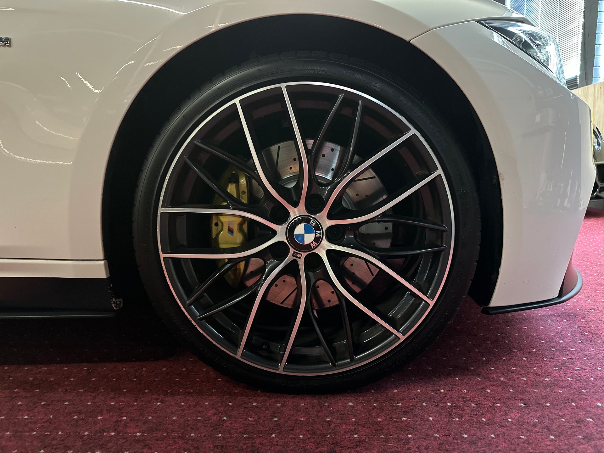BMW 335i xDrive Steptronic-image-5