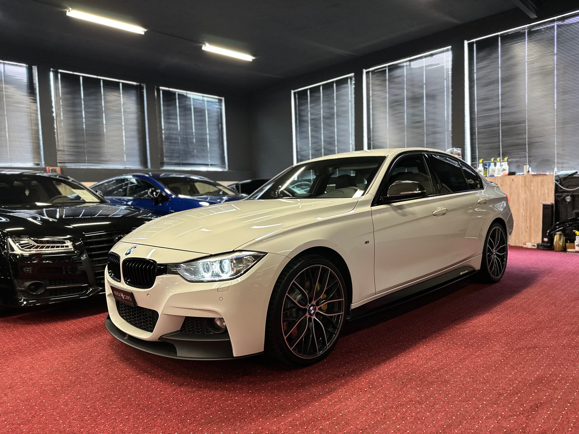 BMW 335i xDrive Steptronic-image-9