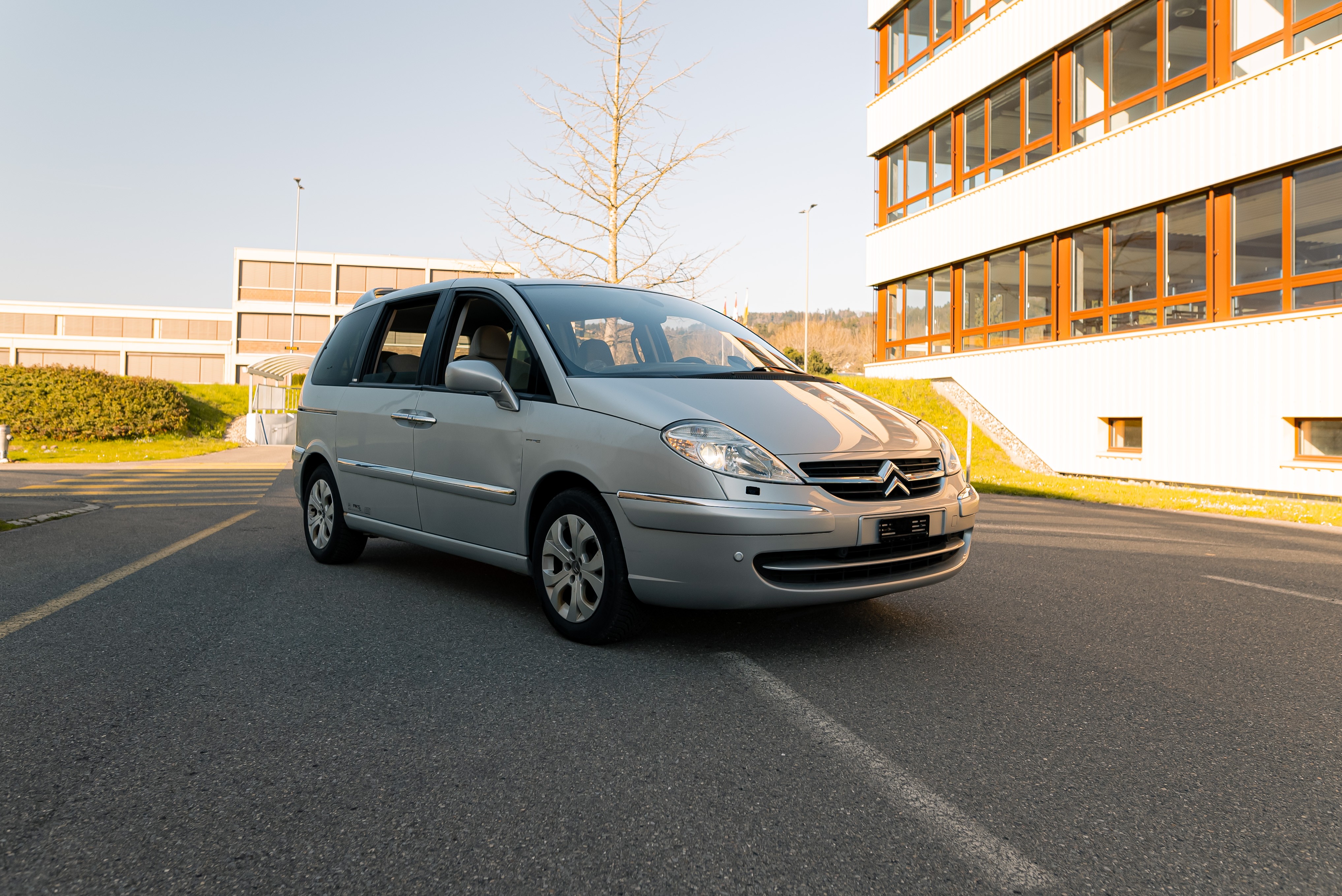 Car photo