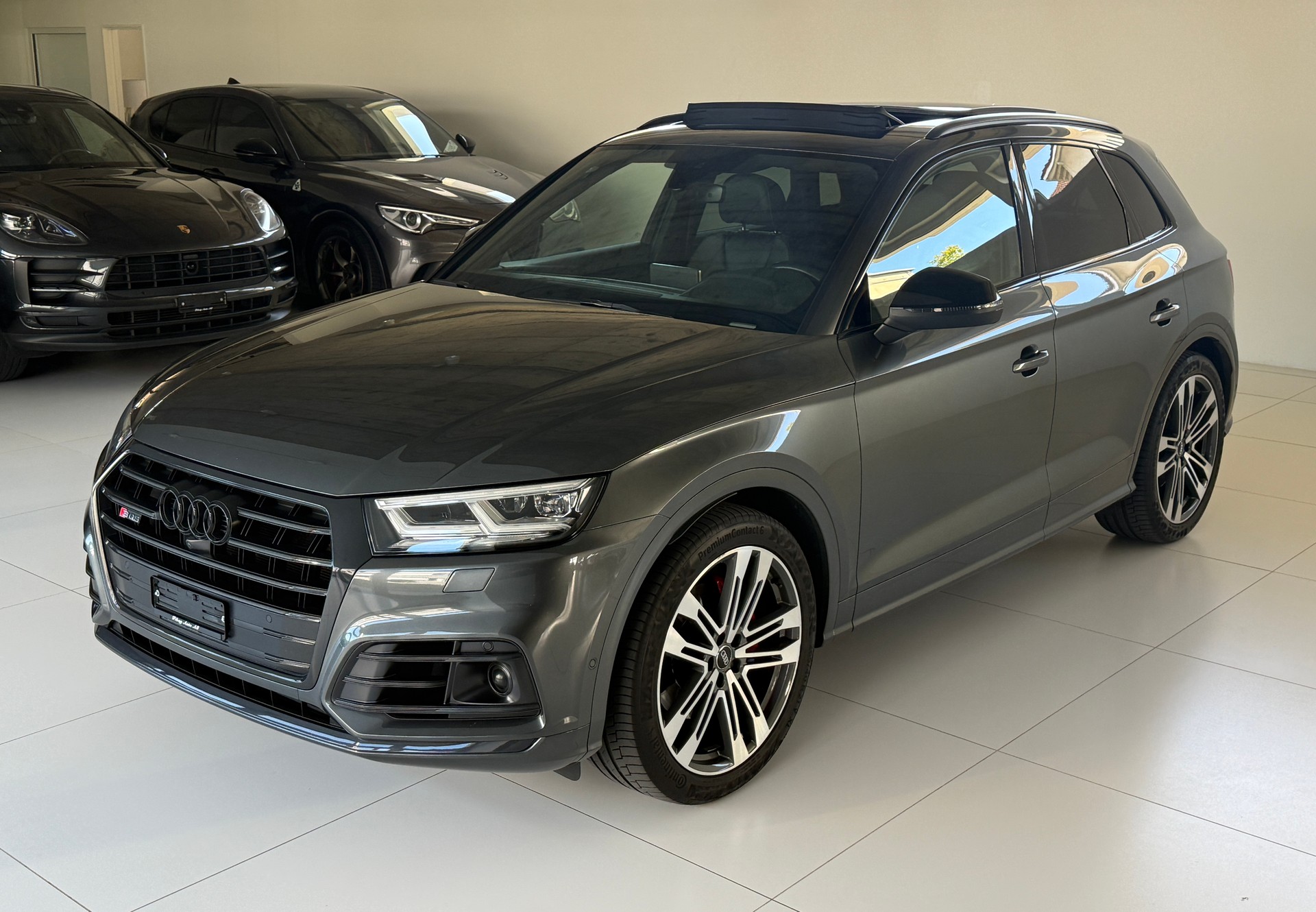 AUDI SQ5 3.0 TFSI quattro S-tronic***Panoramadach***Leder***Distanzregler***21 Zoll***Daytonagrau***-showroom-element-3