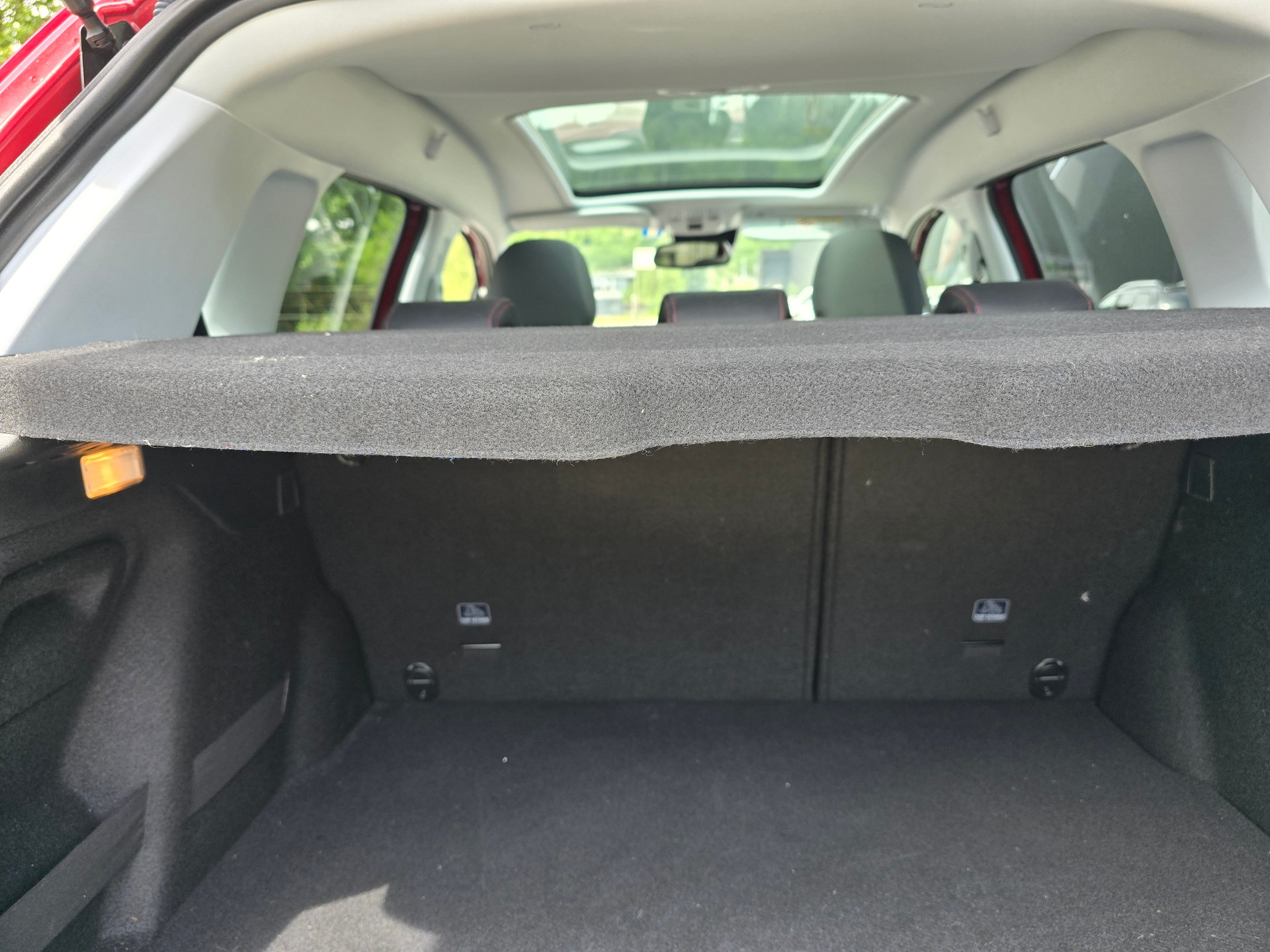 PEUGEOT 2008 1.5 BlueHDi GT Line EAT6-image-6