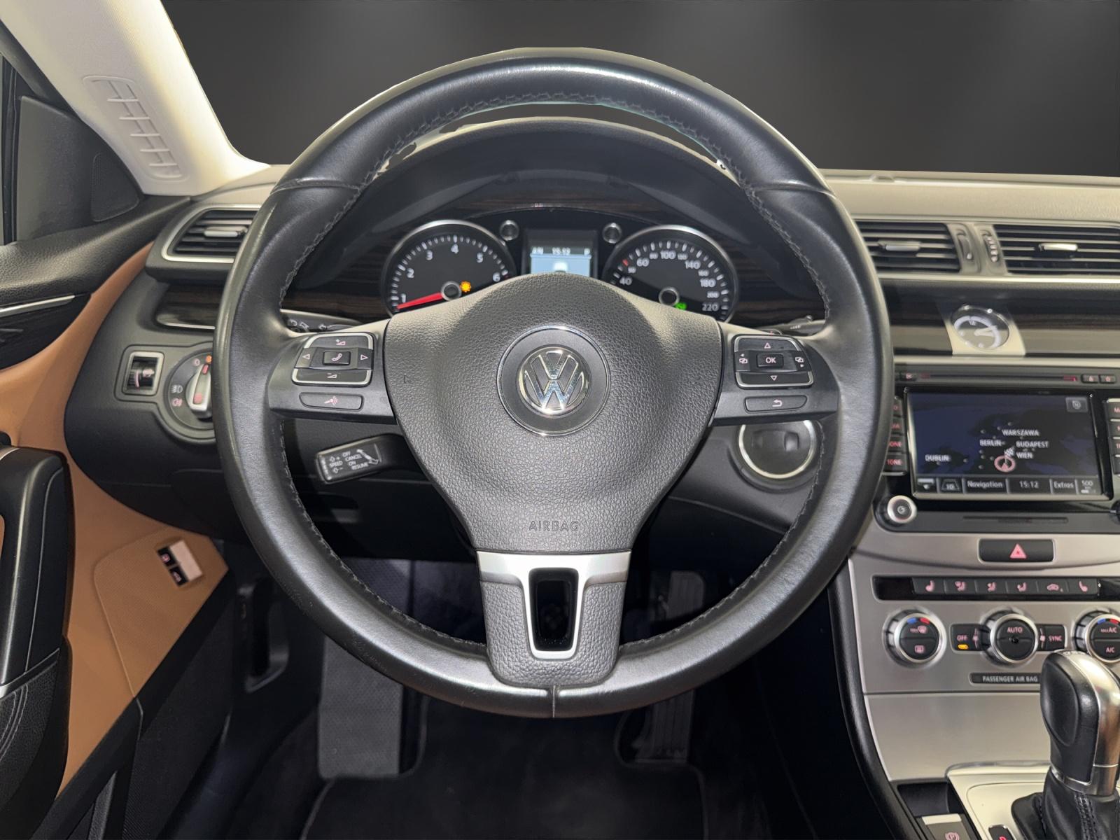 VW Passat Variant 3.6 FSI Highline 4Motion DSG-image-12
