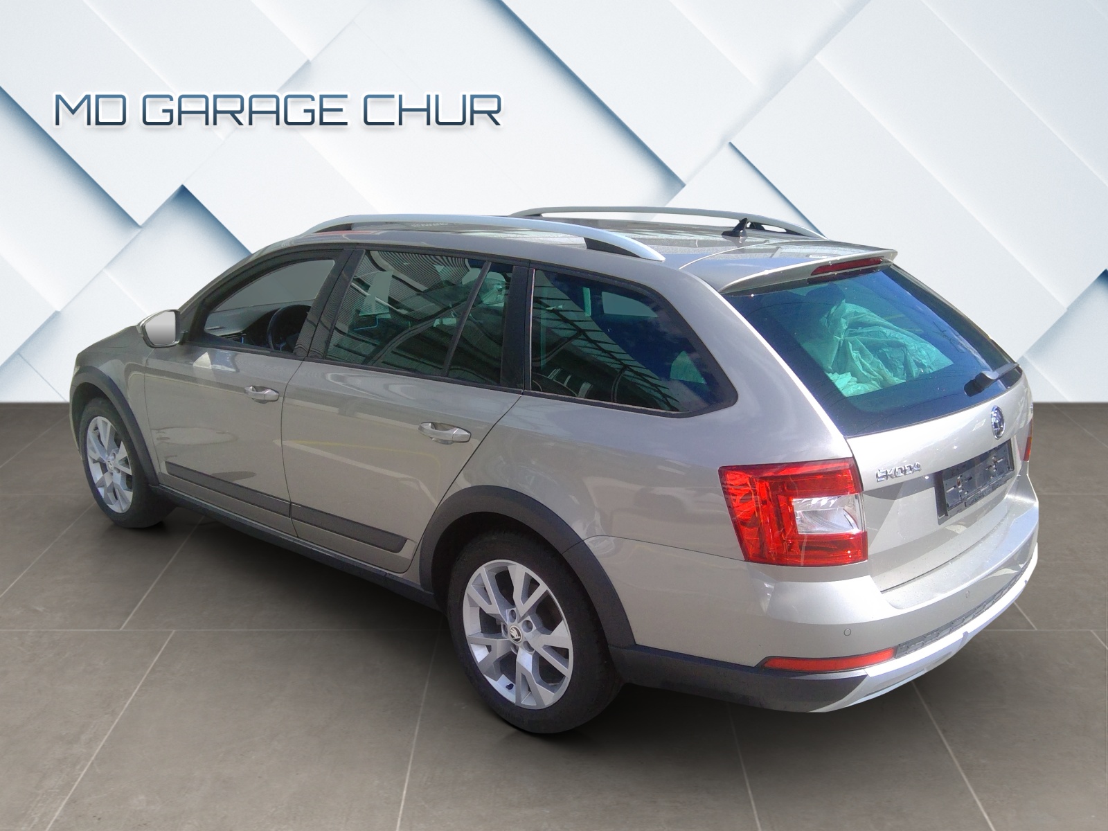 SKODA Octavia Combi 1.8 TSI Scout 4x4 DSG-image-5
